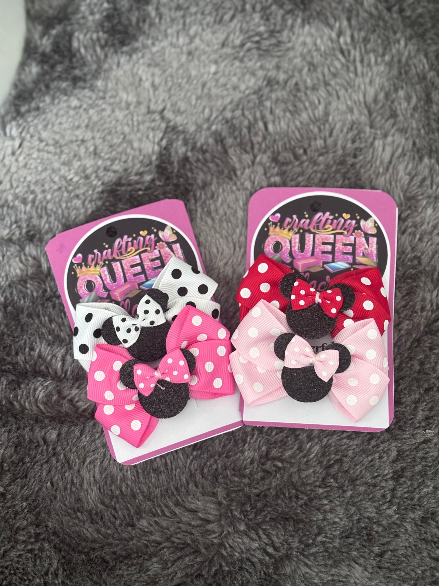 Minnie Mouse strikjes